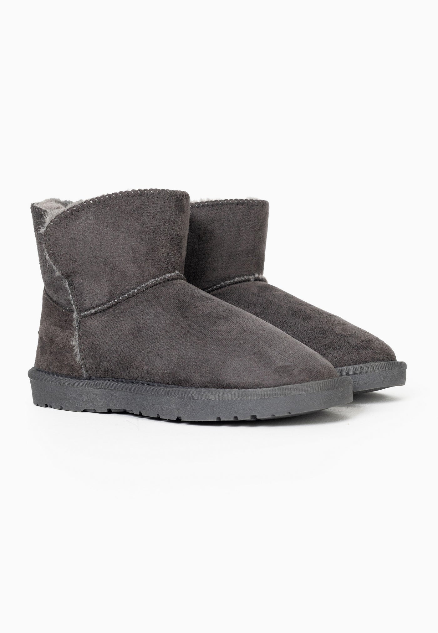 Paire de bottines fourrées Wassily anthracite de trois-quarts arrière, cols repliés