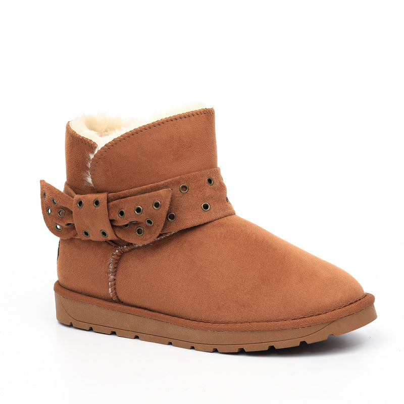Bottine fourrée Eren camel de profil, doublure crème repliée au bord du col