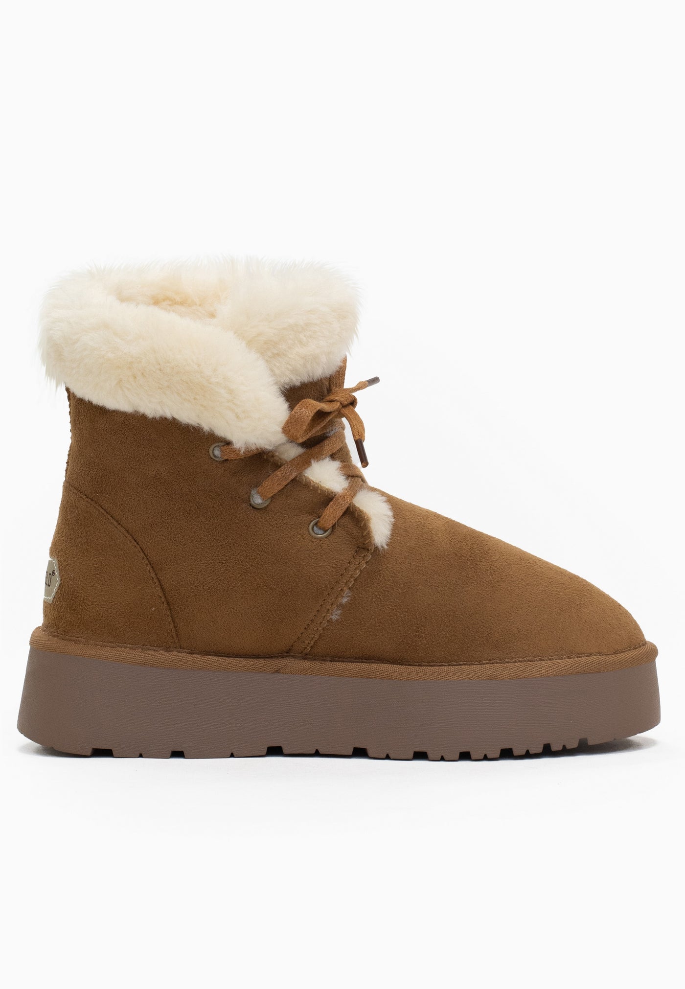Bottine fourrée Celia camel de profil, laçage marron et plateforme crantée taupe