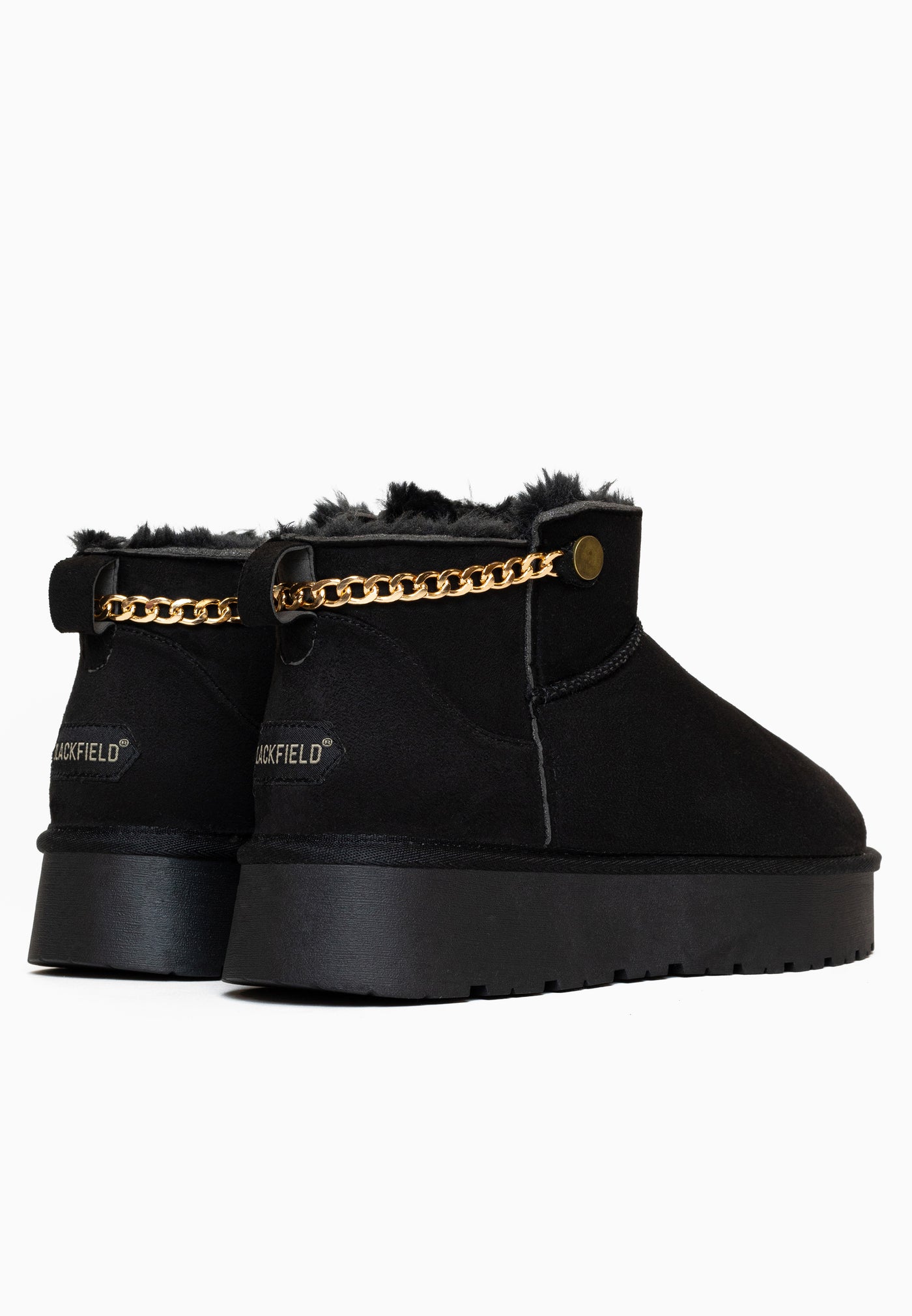 Paire de bottines fourrées Ekhlas noires vue de dos, étiquettes Blackfield aux talons