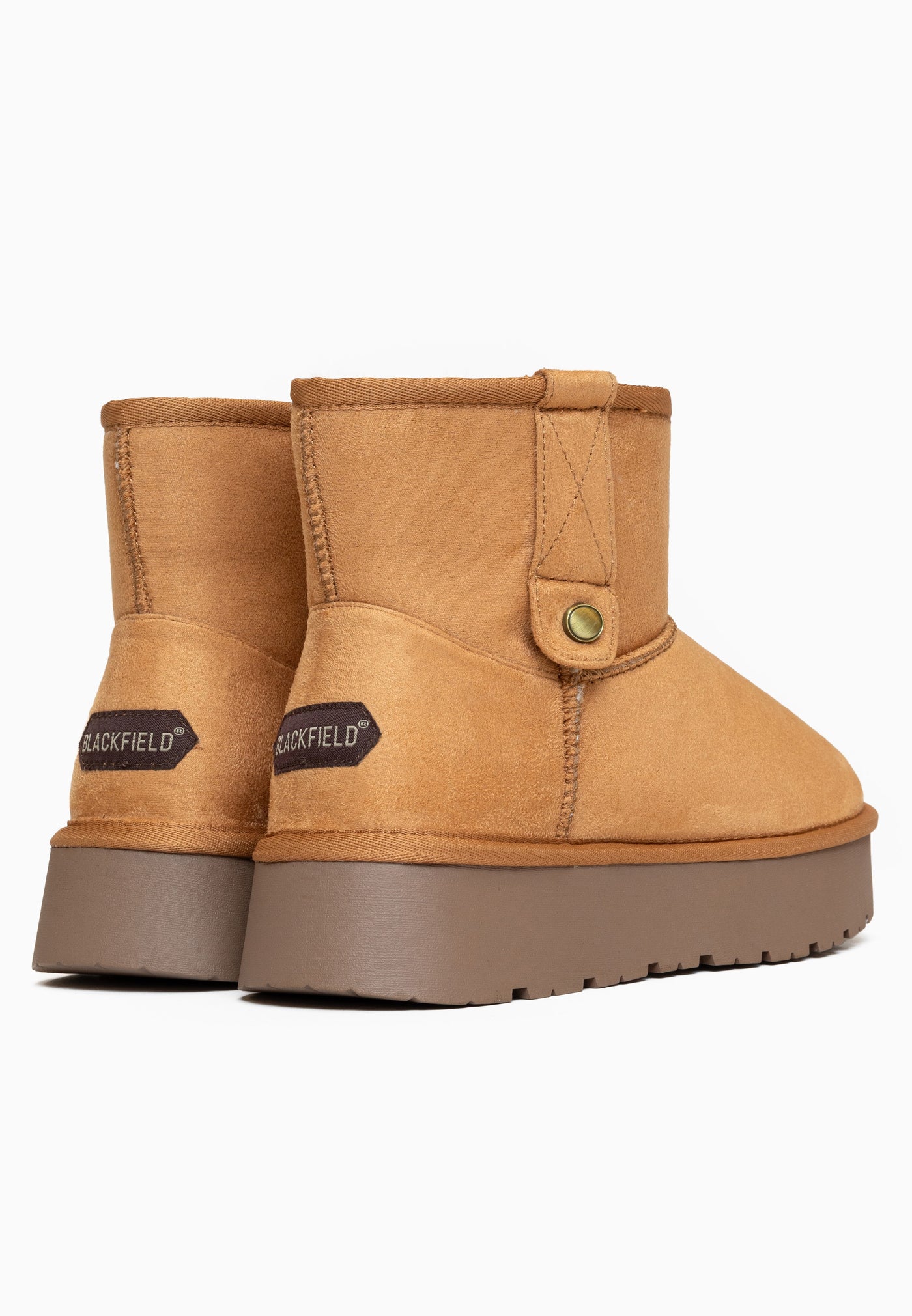 Bottines fourrées Missie camel de dos, étiquettes Blackfield noires cousues aux talons