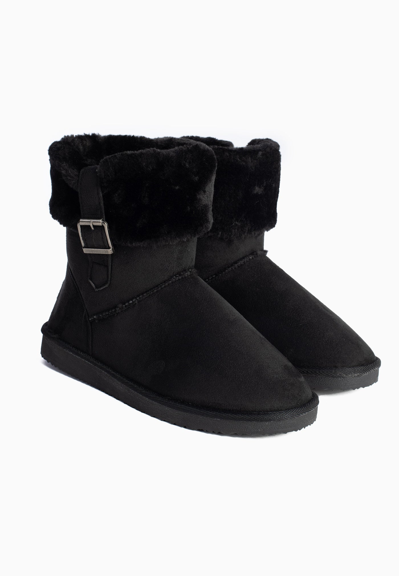 Les deux bottines fourrées Afton noires vue de trois-quarts, cols de fausse fourrure rabattus