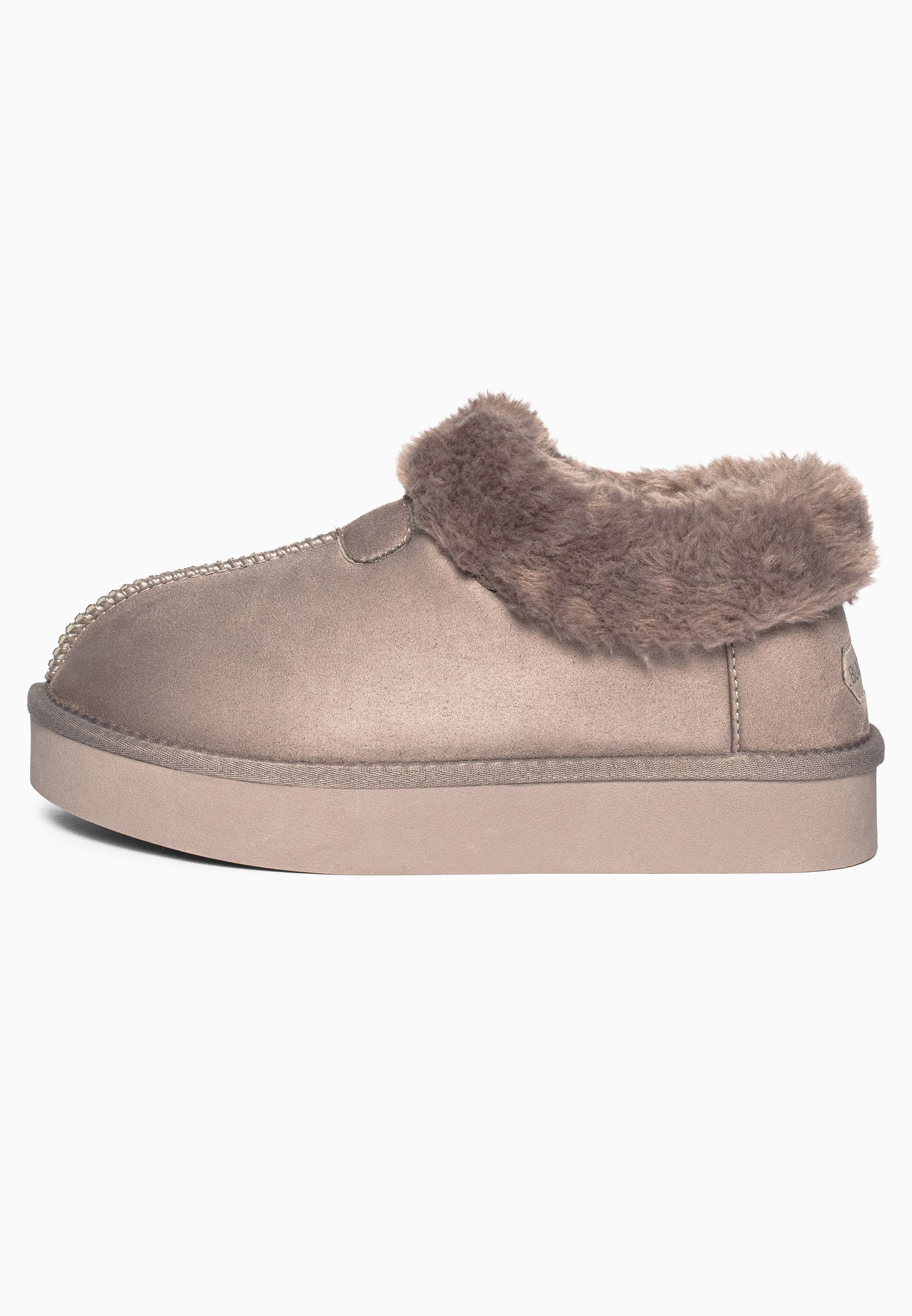 Profil de la Bloom gris clair, bottine fourrée et large col de fausse fourrure taupe