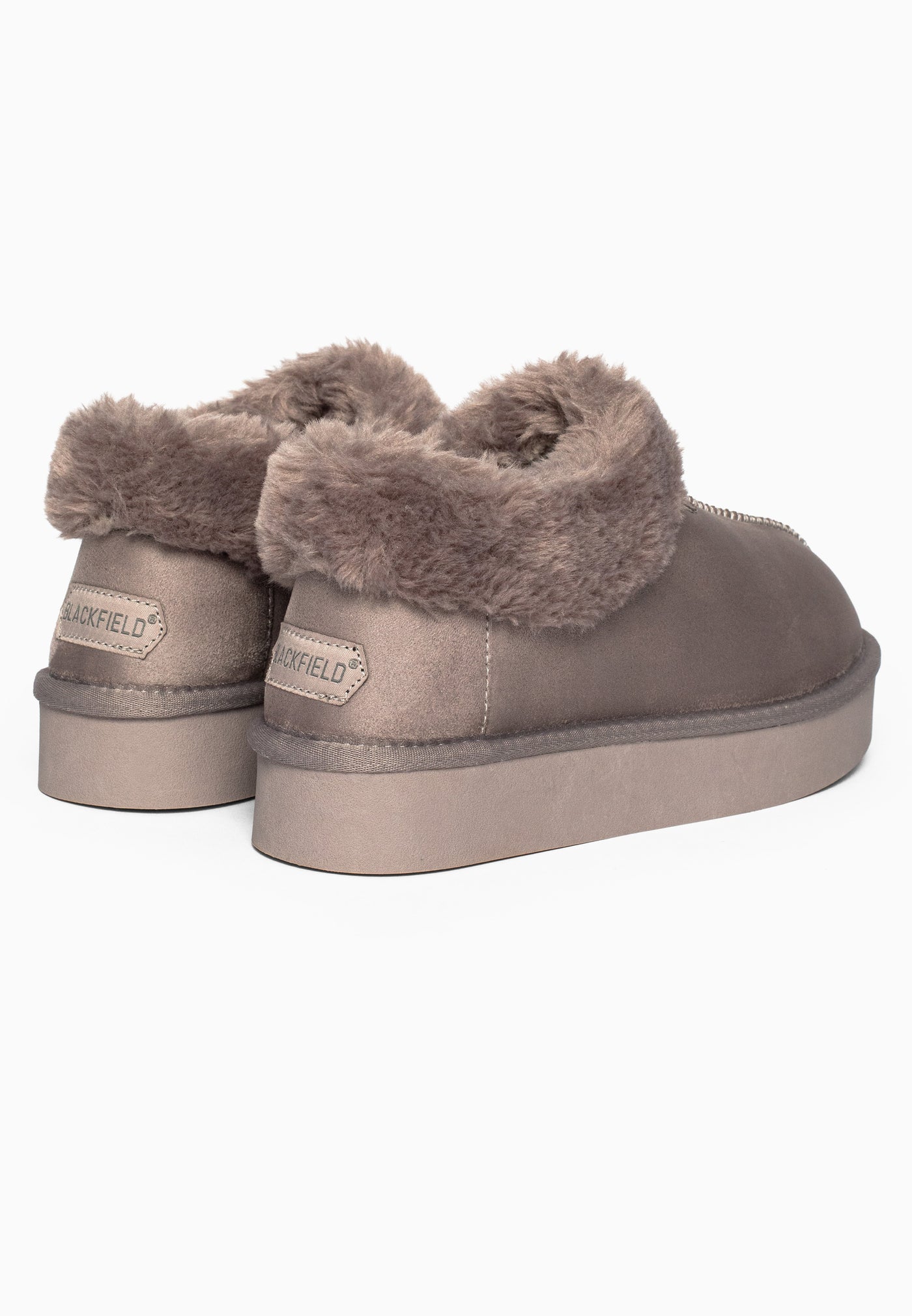 Vue de dos des bottines fourrées Bloom gris clair, étiquettes blanches aux talons