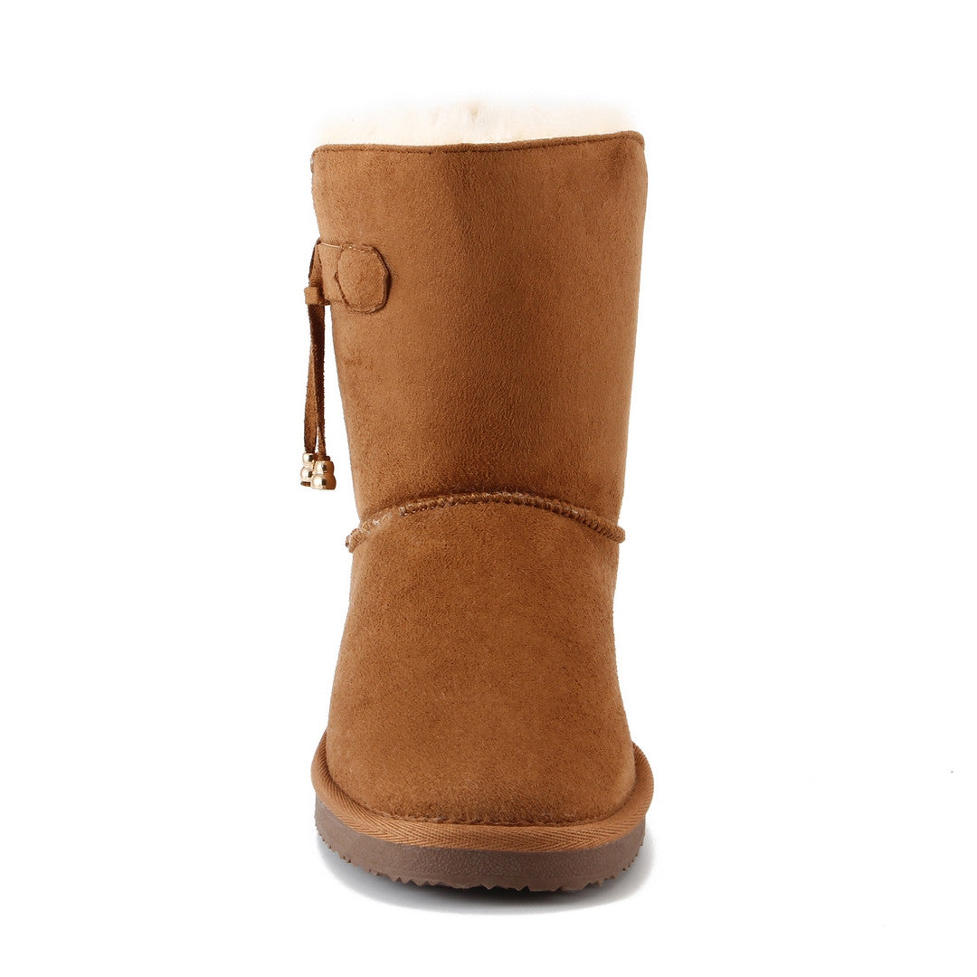Bottine fourrée Opinaca camel vue de dos, patte et cordon posés le long de la couture