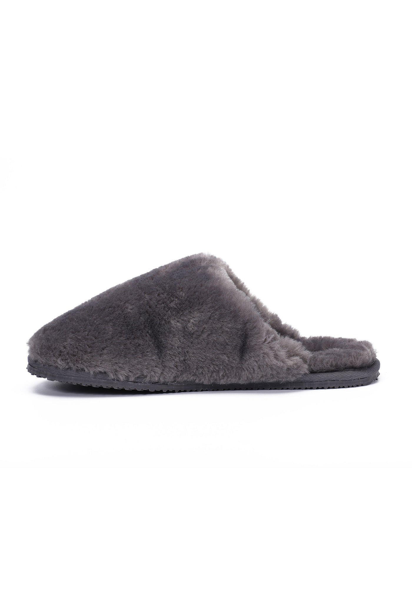 Chausson fourré Fraya gris foncé de profil, autre côté, poil dense sur tout le dessus