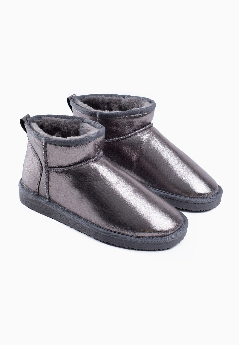 Duo de bottines fourrées Mikela gris métal de trois-quarts, reflets d'étain