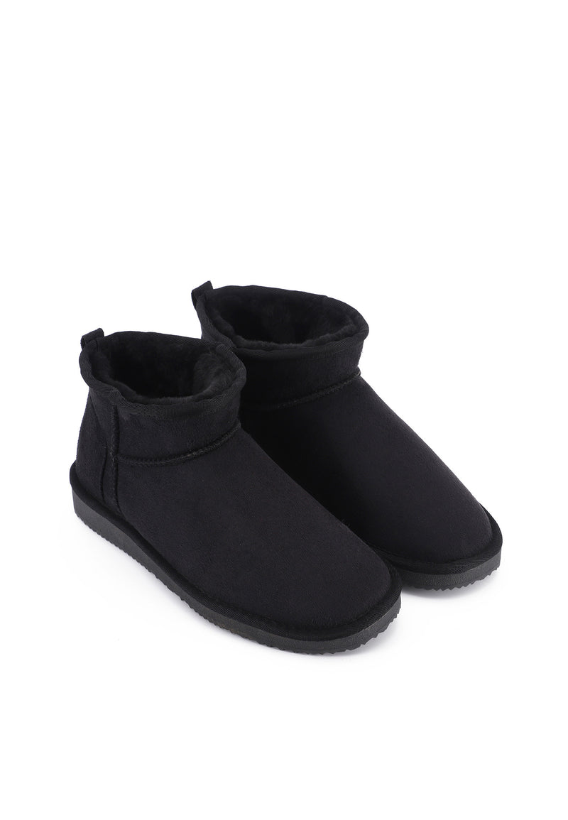 Paire de bottines fourrées Mini Milli noires de trois-quarts, col retourné sur la doublure