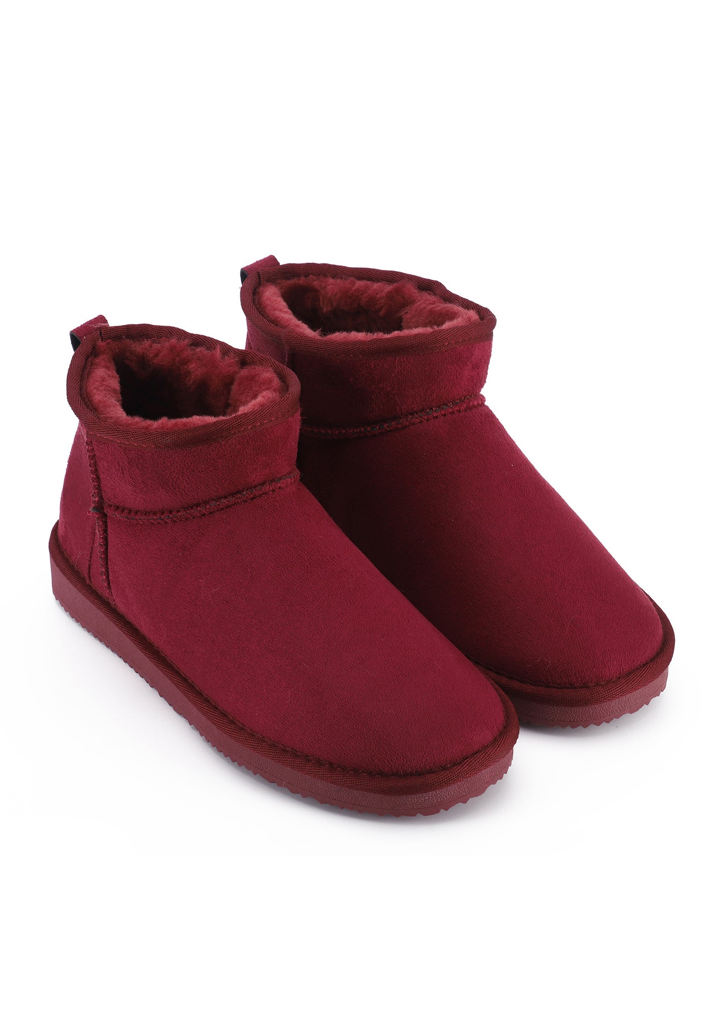 Paire de bottines fourrées Mini Milli bordeaux de trois-quarts, doublure bordeaux au col