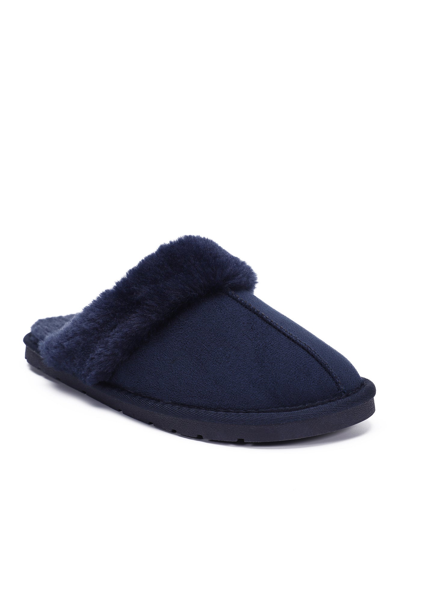 Un chausson fourré Sleepers Emilija marine de trois-quarts avant, couture sur le dessus