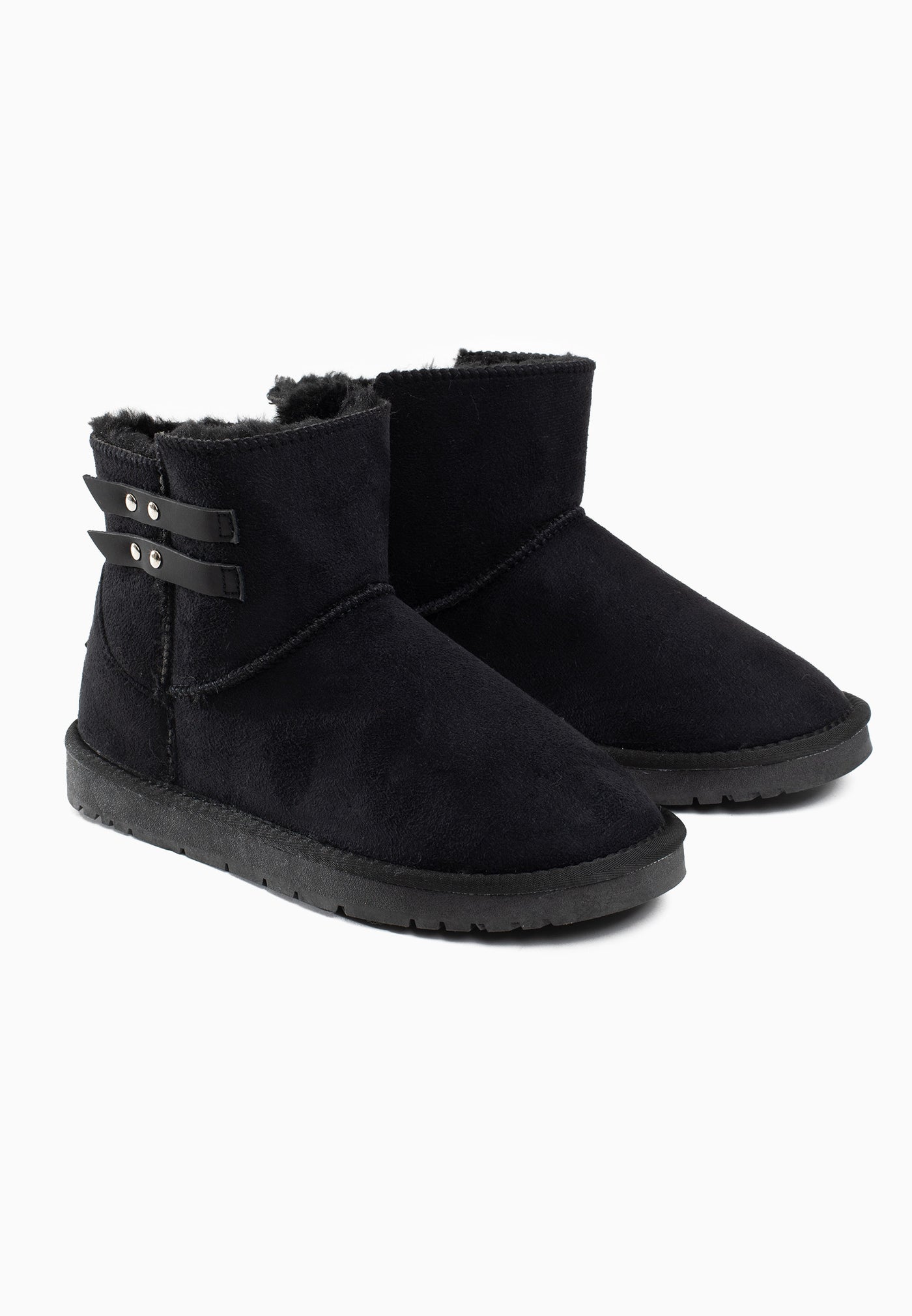 Paire de bottines fourrées Barry noires de trois-quarts, deux brides à rivets argentés