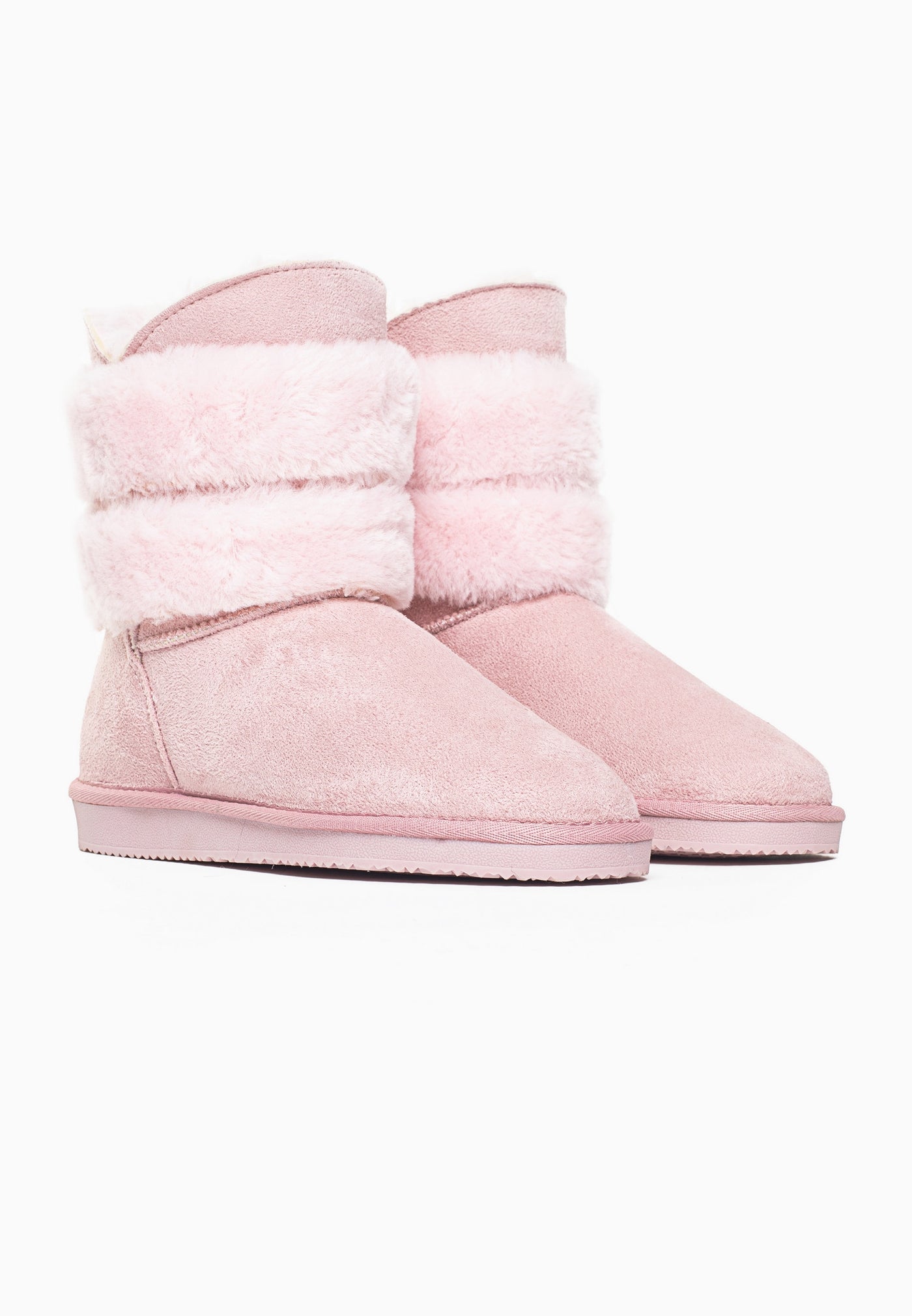 Paire de bottines fourrées Erie rose vue de trois-quarts, bandes de fausse fourrure claires