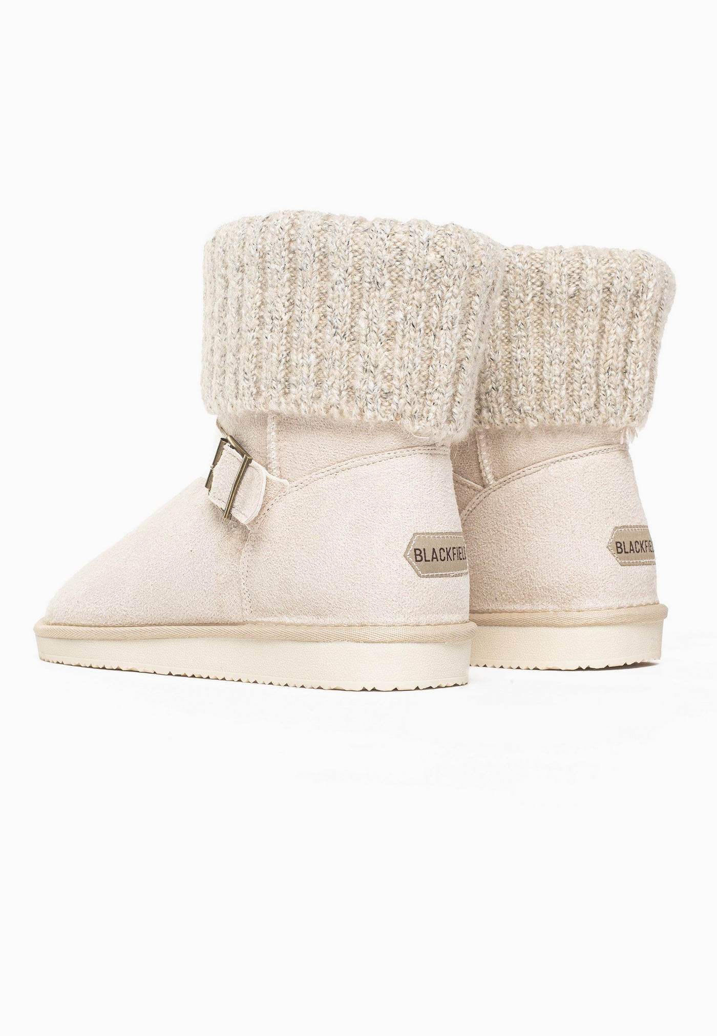 Paire de bottines fourrées Kylie naturel de dos, étiquettes Blackfield aux deux talons
