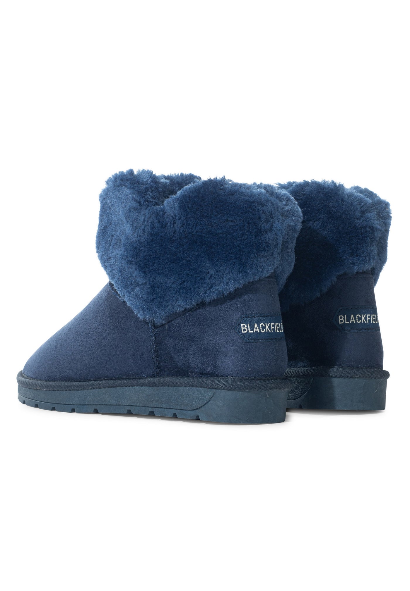 Paire de bottines fourrées Olivia marine vue de dos, deux étiquettes Blackfield aux talons