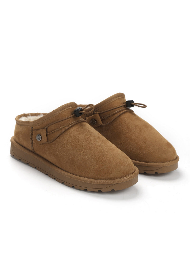 Deux bottines fourrées Eblis camel en paire, vue de trois-quarts face, patte boutonnée