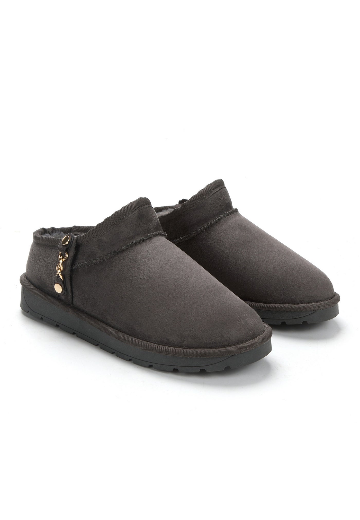 Deux bottines fourrées Ediala anthracite vue posées de trois-quarts, chaînette dorée au côté