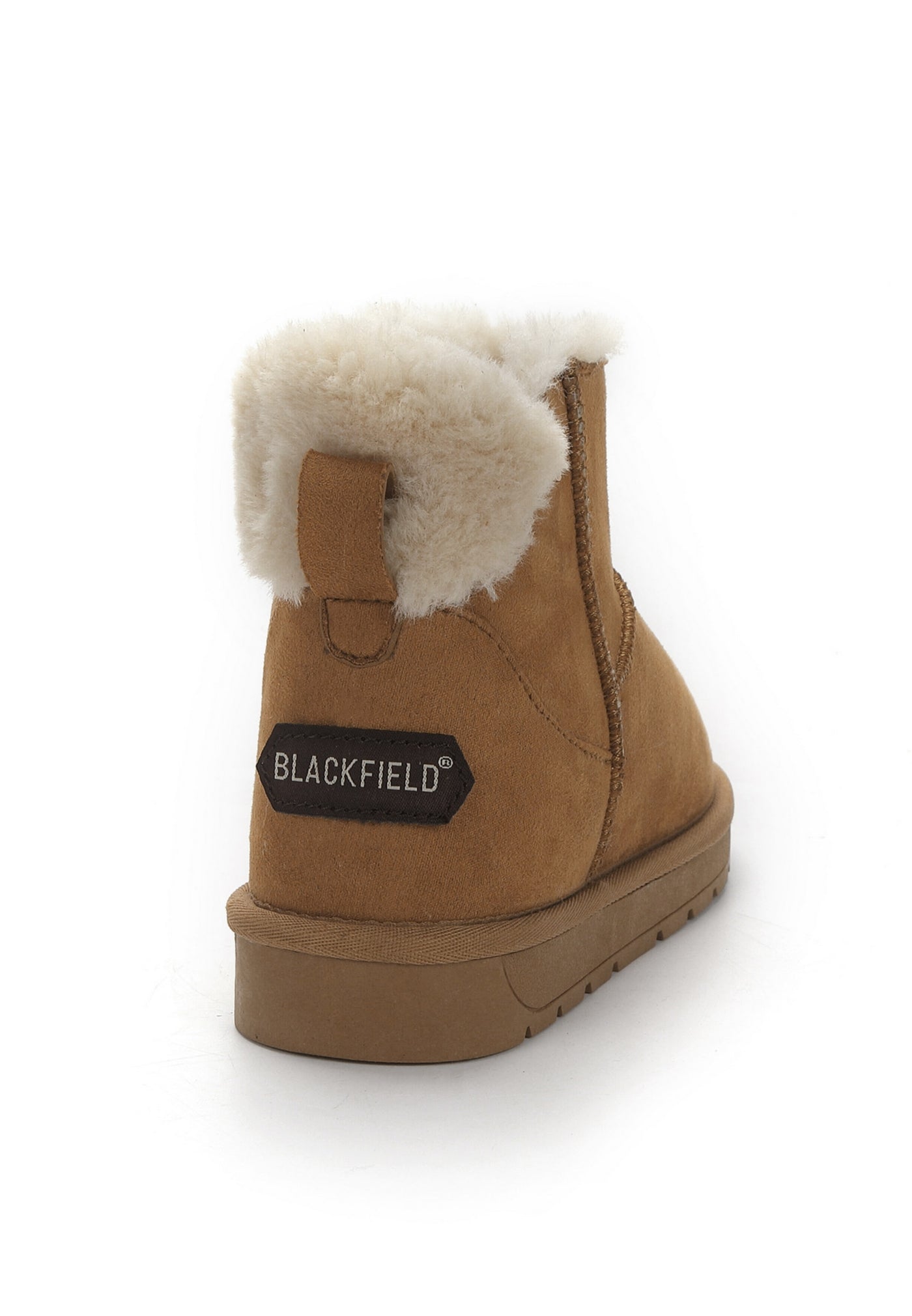 Bottine fourrée Elissa camel vue de dos, étiquette Blackfield sur le talon camel