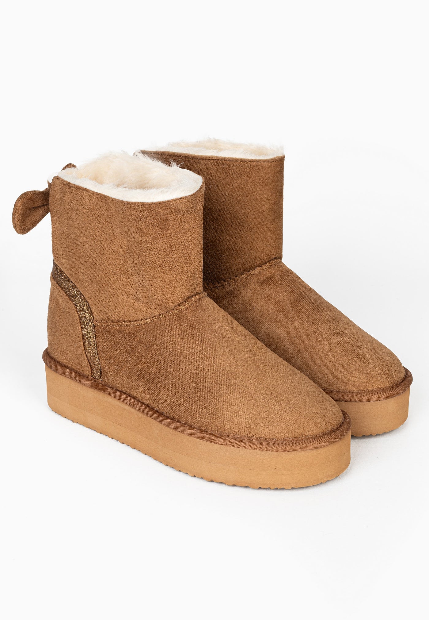 Paire de bottines fourrées Champlain camel vue de trois-quarts face, cols crème