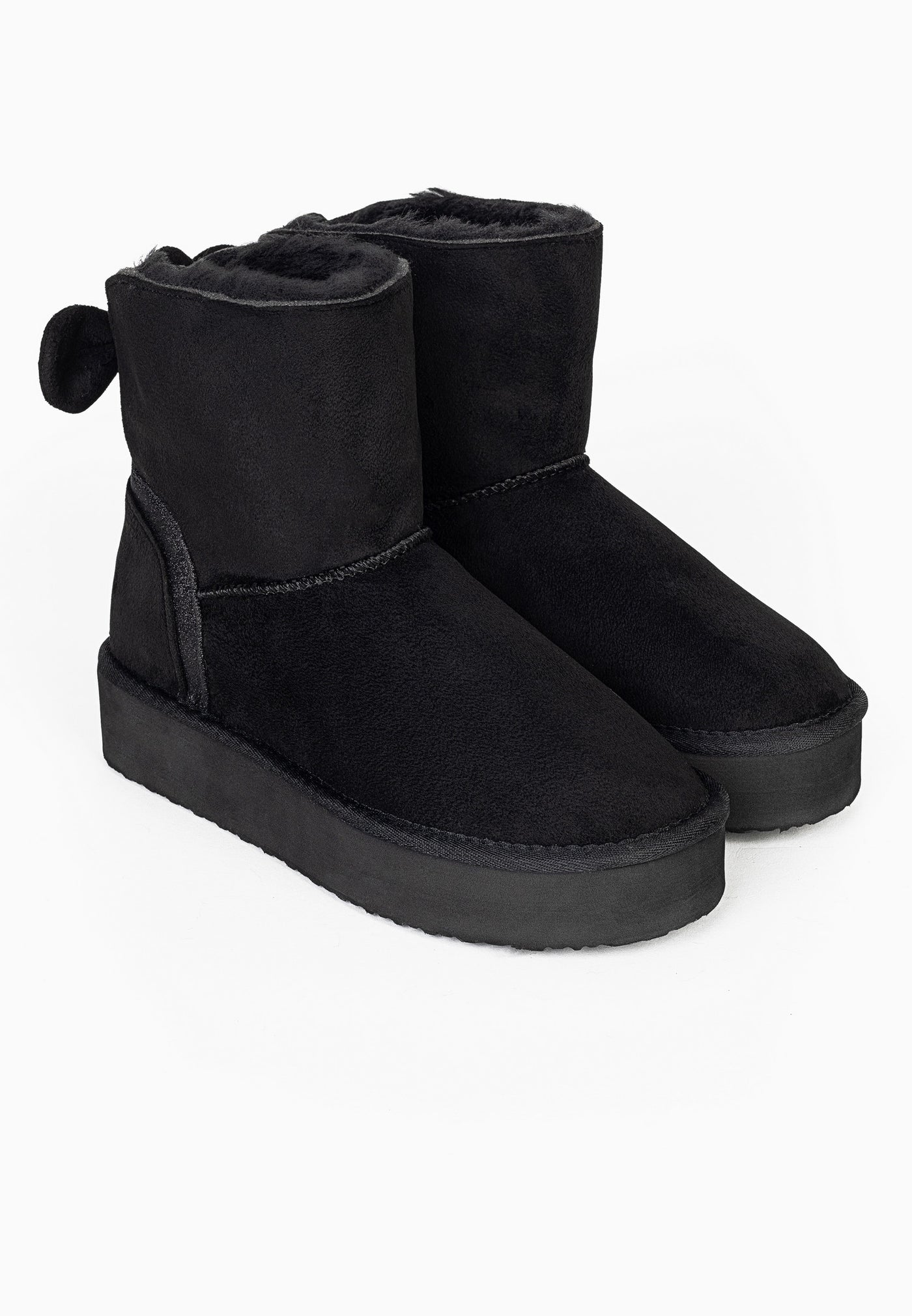 Paire de bottines fourrées Champlain noires de trois-quarts face, plateformes noires