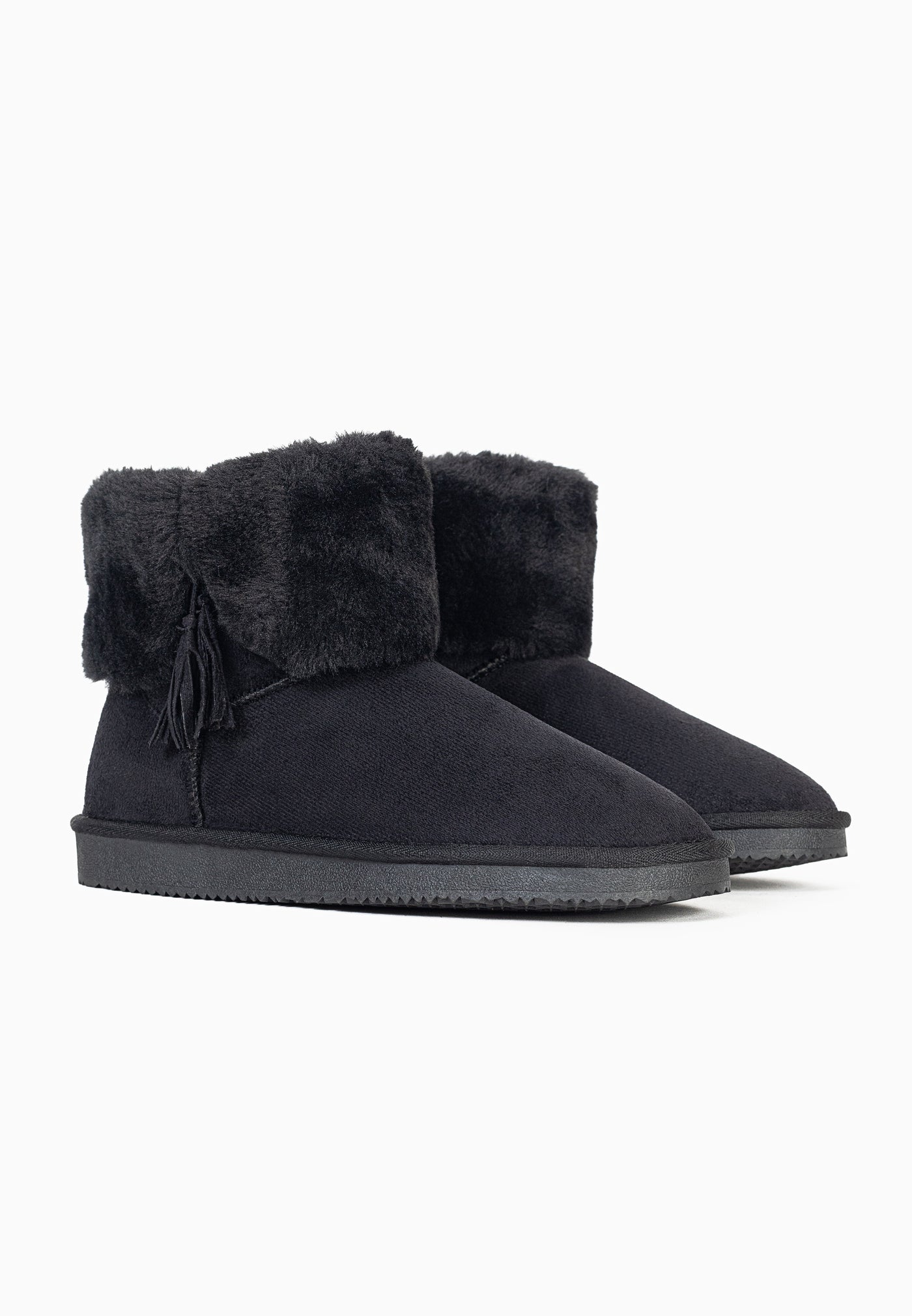 Paire de bottines fourrées Clary noires, revers de fausse fourrure replié et lacet à pompon