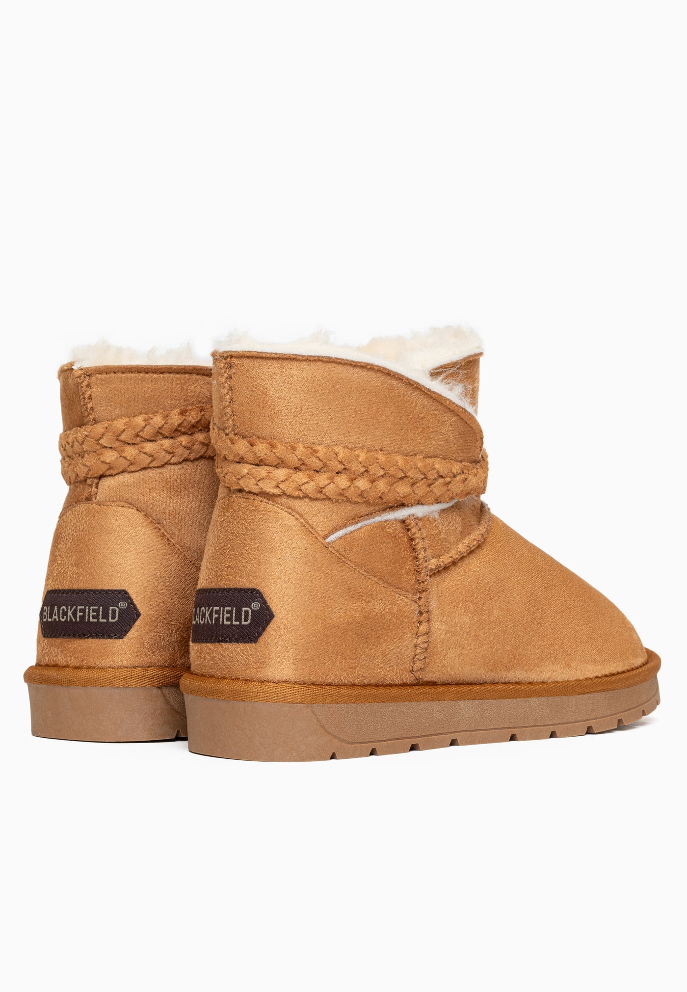 Paire de bottines fourrées Mergie camel vue de dos, deux étiquettes aux talons
