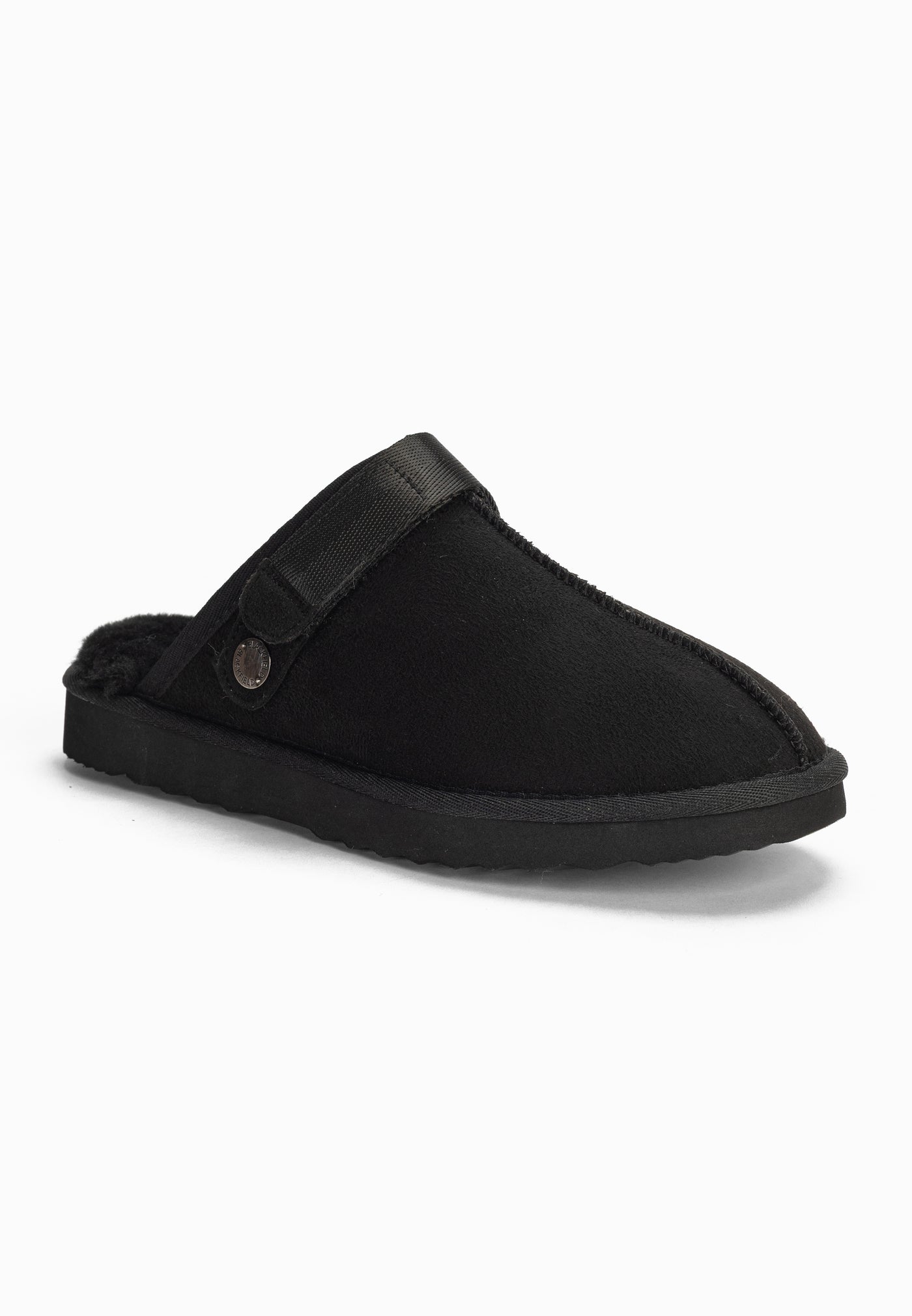 Chausson fourré Bao noir de trois-quarts avant, dessus mat et patte tissée noire